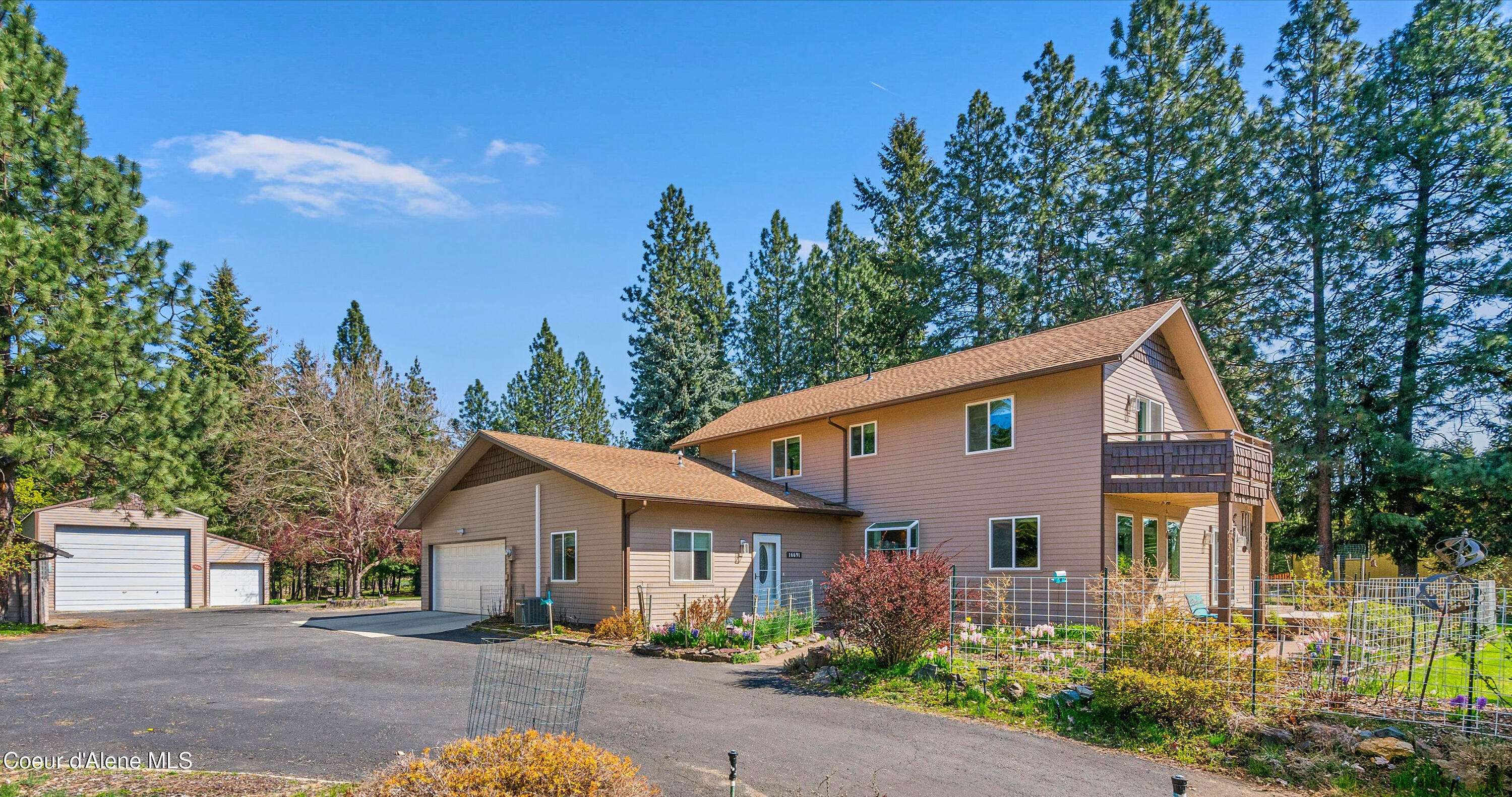 16691 W Hollister Hills Dr, Hauser, Alaska image 8