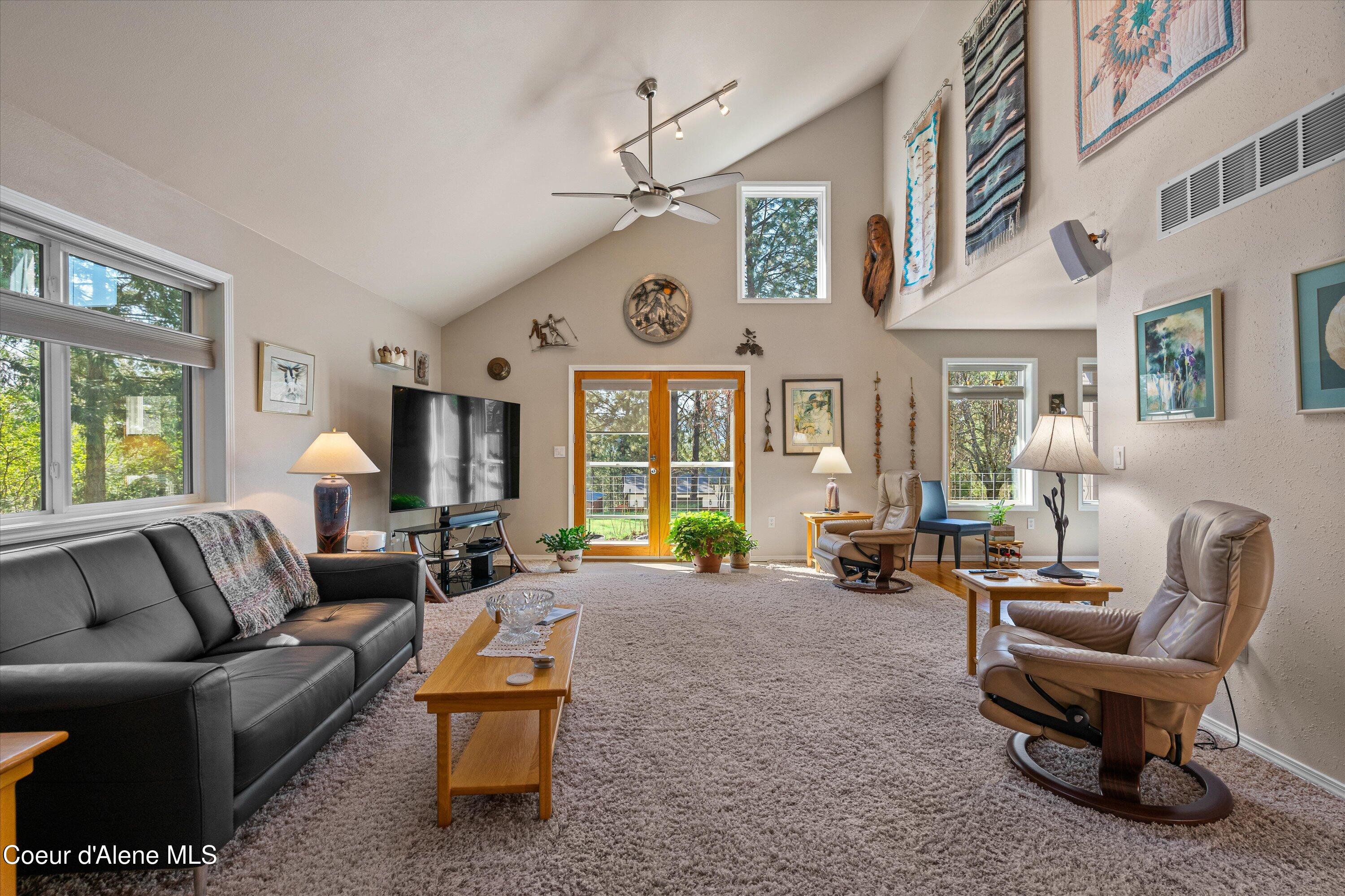 16691 W Hollister Hills Dr, Hauser, Alaska image 18