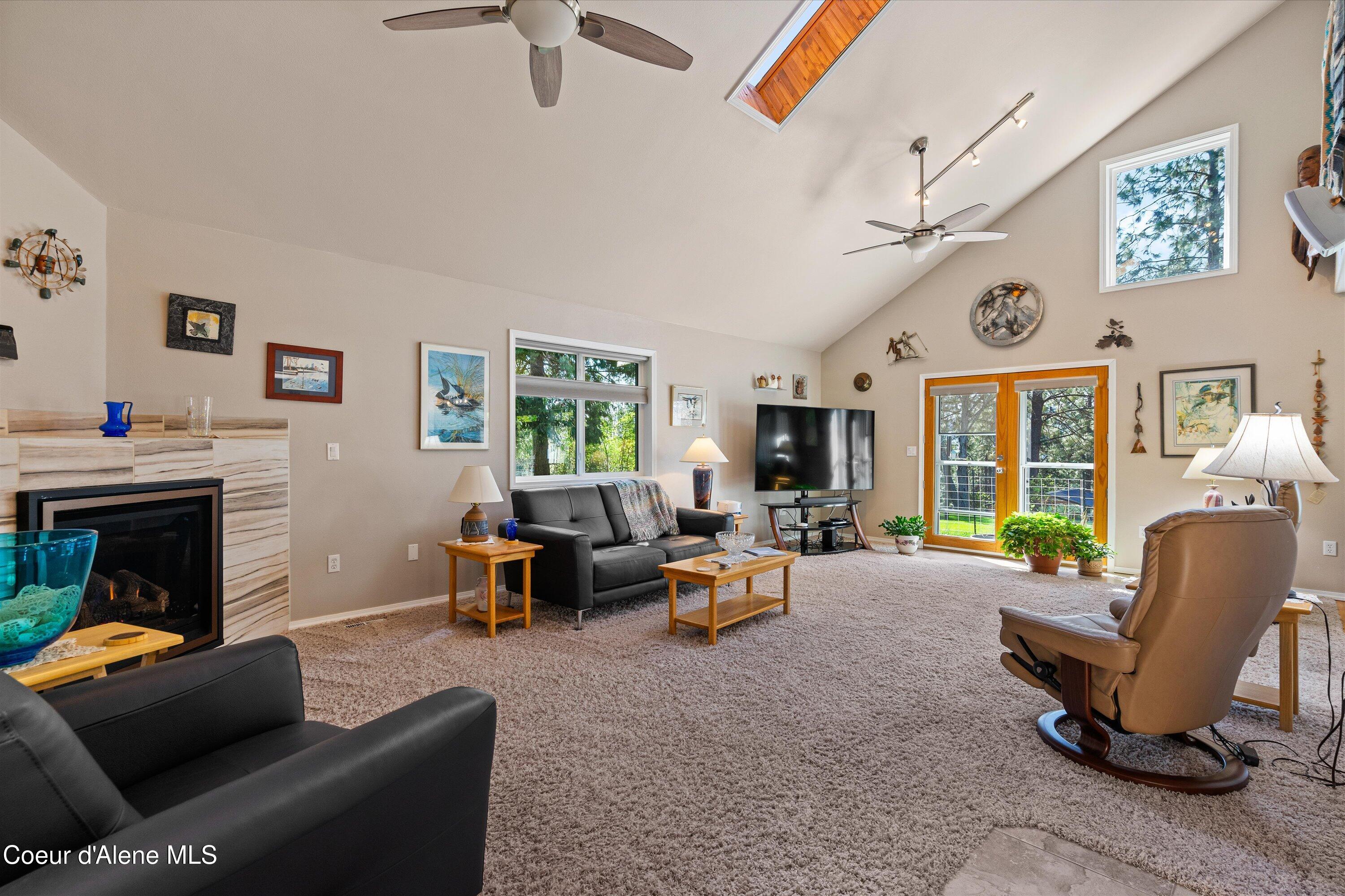 16691 W Hollister Hills Dr, Hauser, Alaska image 17