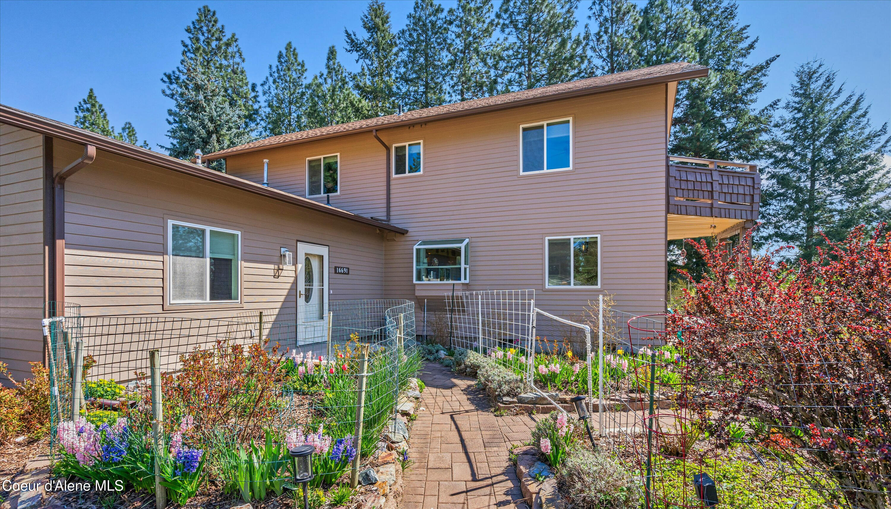 16691 W Hollister Hills Dr, Hauser, Alaska image 9