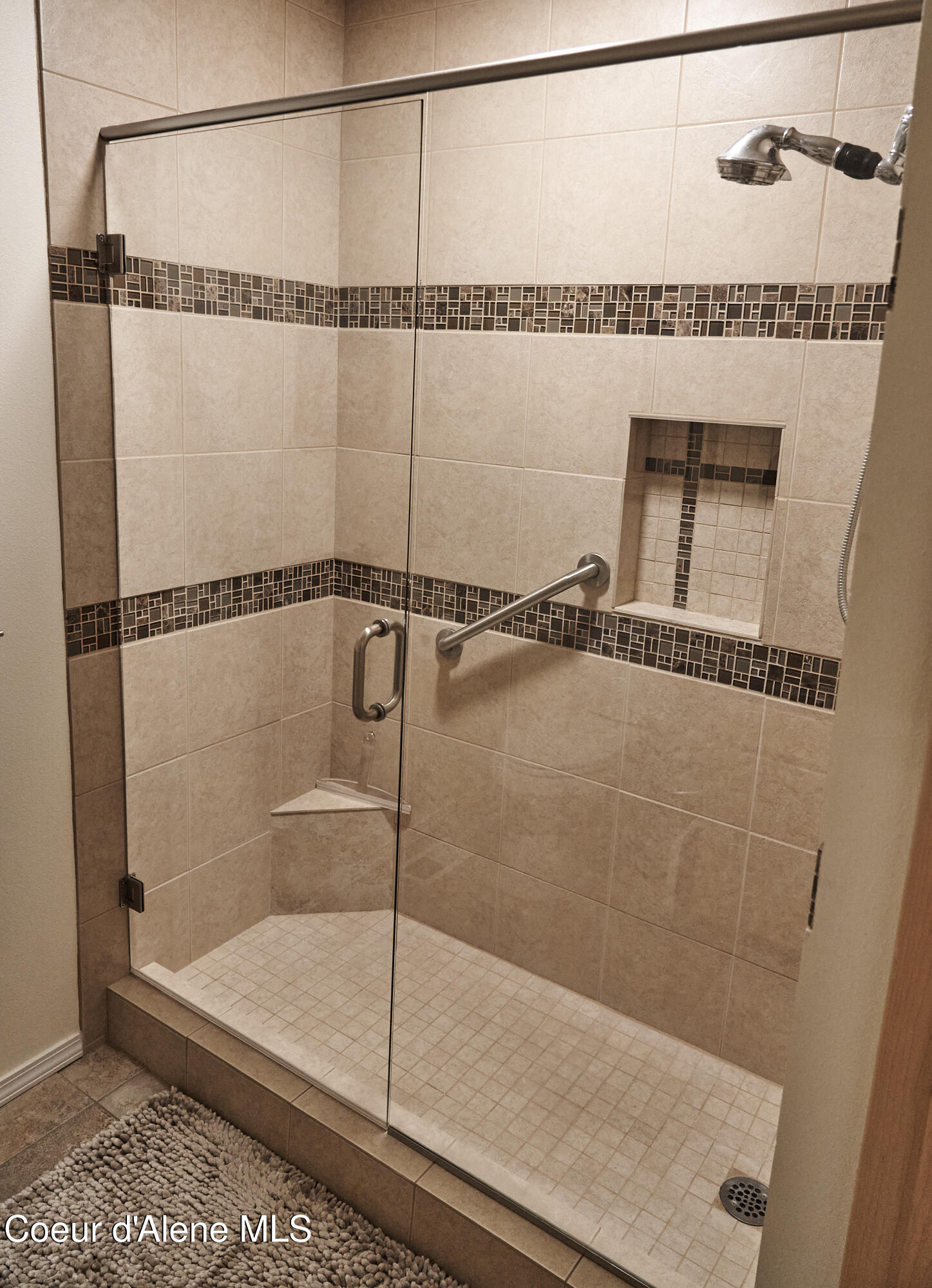 16691 W Hollister Hills Dr, Hauser, Alaska image 35