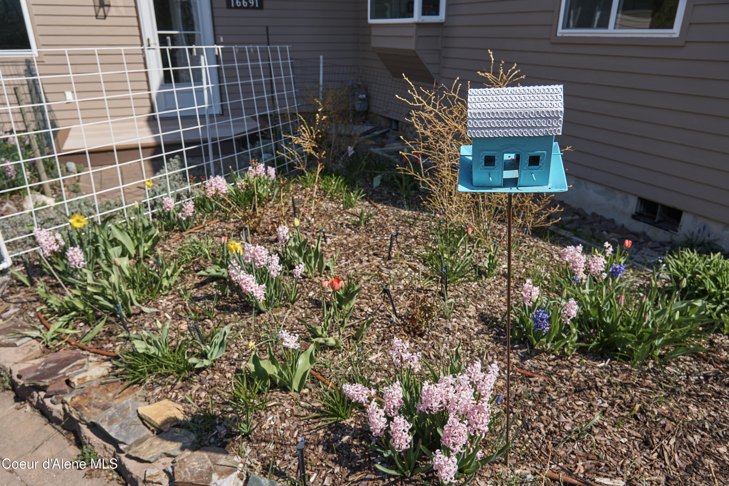 16691 W Hollister Hills Dr, Hauser, Alaska image 10