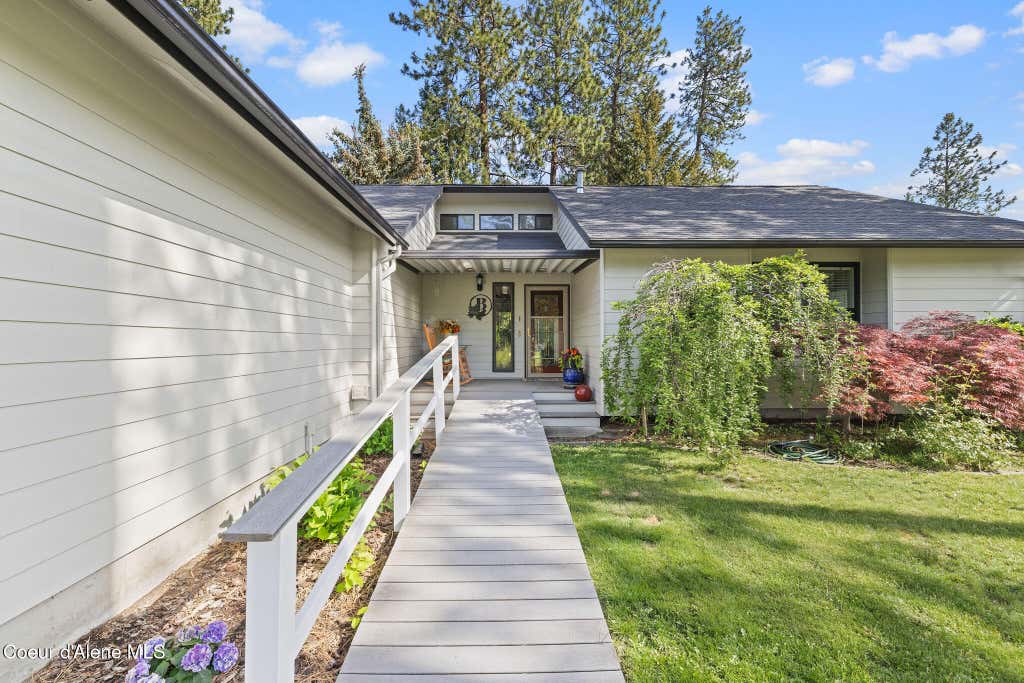 Photo of 3529 Mountain View View, Post Falls, ID 83854 (MLS # 26-4810)