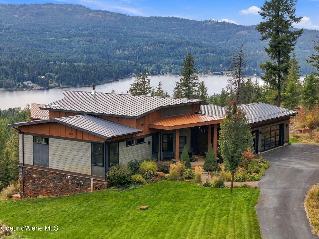 Photo of 606 BERRY HILL Hill, Cocolalla, ID 83813 (MLS # 26-9487)