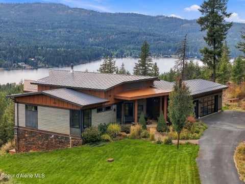 Photo of 606 BERRY HILL Hill, Cocolalla, ID 83813 (MLS # 26-9487)