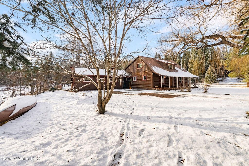 Photo of 448 Holley Glen Glen, Priest River, ID 83856 (MLS # 26-1832)