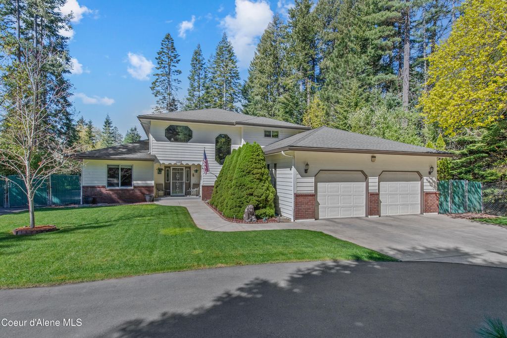Photo of 11089 Point Hayden DR, Hayden Lake, ID 83835 (MLS # 26-4389)