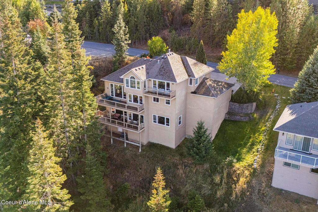 Photo of 3669 LOOKOUT Dr, Coeur dAlene, ID 83815 (MLS # 25-10089)