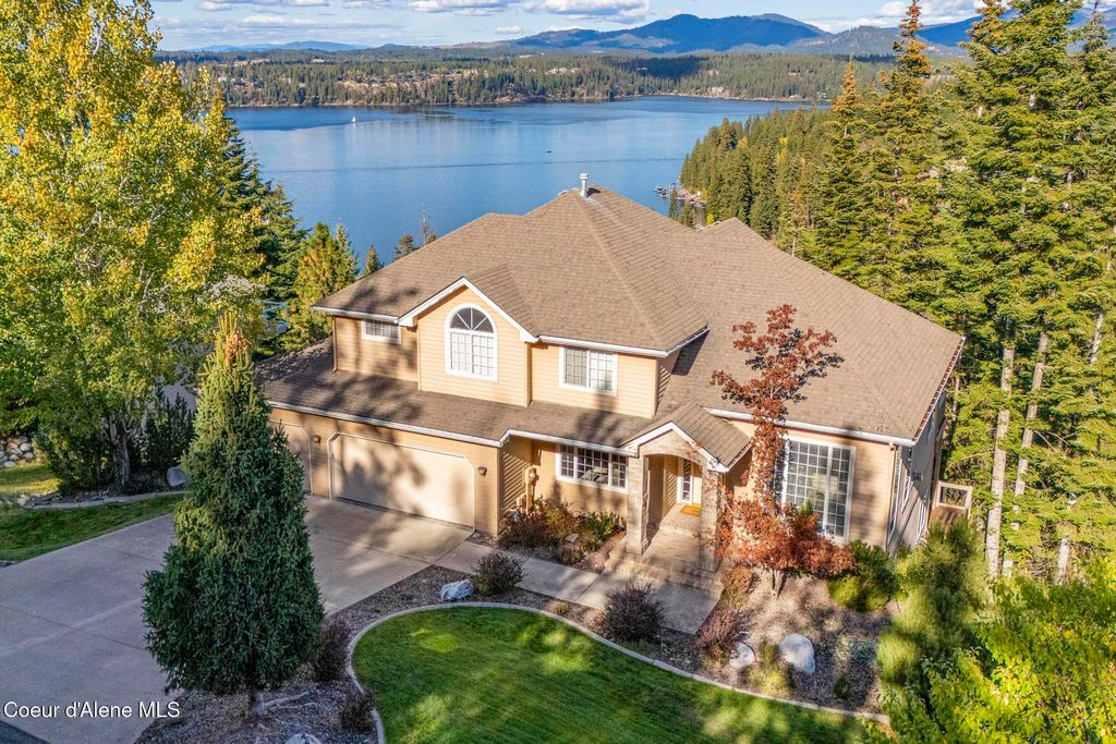 Photo of 3669 LOOKOUT Dr, Coeur dAlene, ID 83815 (MLS # 25-10089)