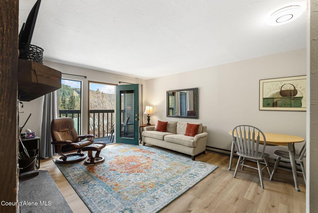 Photo of 90 Stella LN # 204, Sandpoint, ID 83864 (MLS # 26-4474)