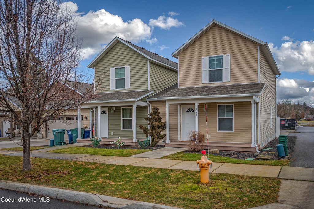 Photo of 128 Lincoln St, Post Falls, ID 83854 (MLS # 26-1030)