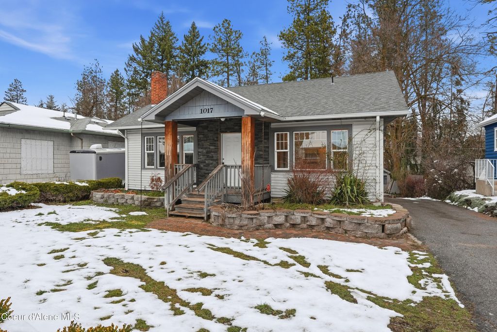 Photo of 1017 29th, Spokane, WA 99203 (MLS # 26-2367)