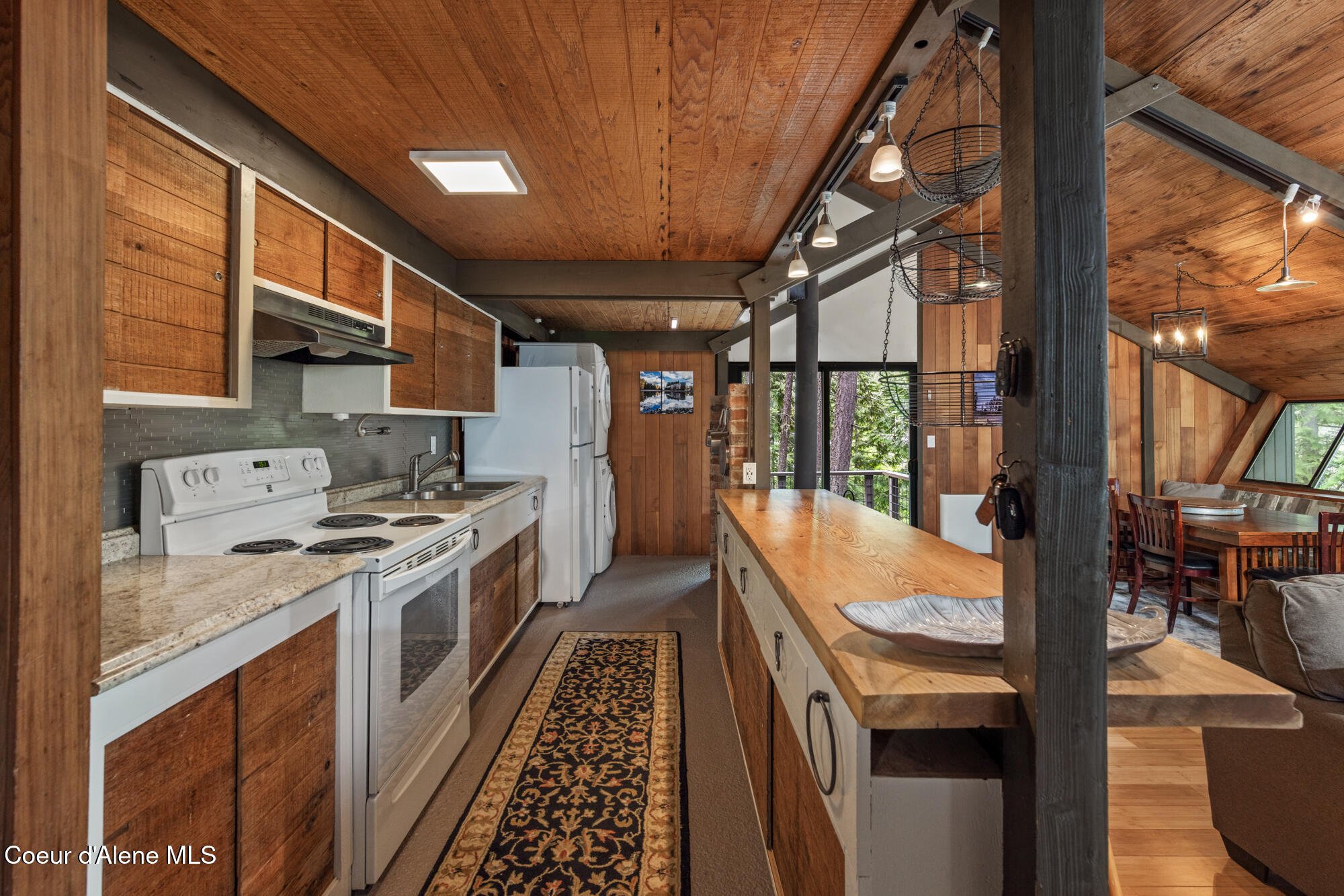 852 S Woodland Dr, Sandpoint, Alaska image 6