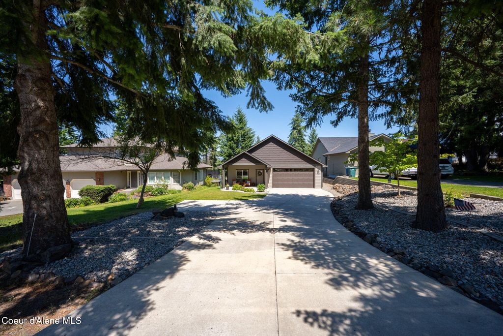 Photo of 1427 Loch Haven Haven, Hayden, ID 83835 (MLS # 26-7138)