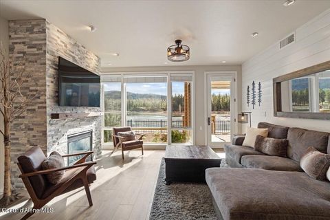 Photo of 415 WATERSIDE Dr #104, Post Falls, ID 83854 (MLS # 25-10908)