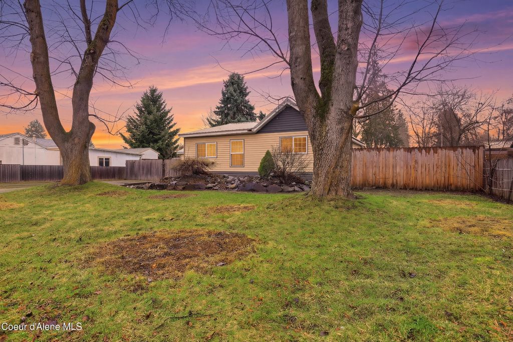 Photo of 714 Davidson, Coeur dAlene, ID 83814 (MLS # 26-2206)