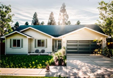 Homes For Sale - 235 Rio Vista Vista<br/> Osburn, ID 83849