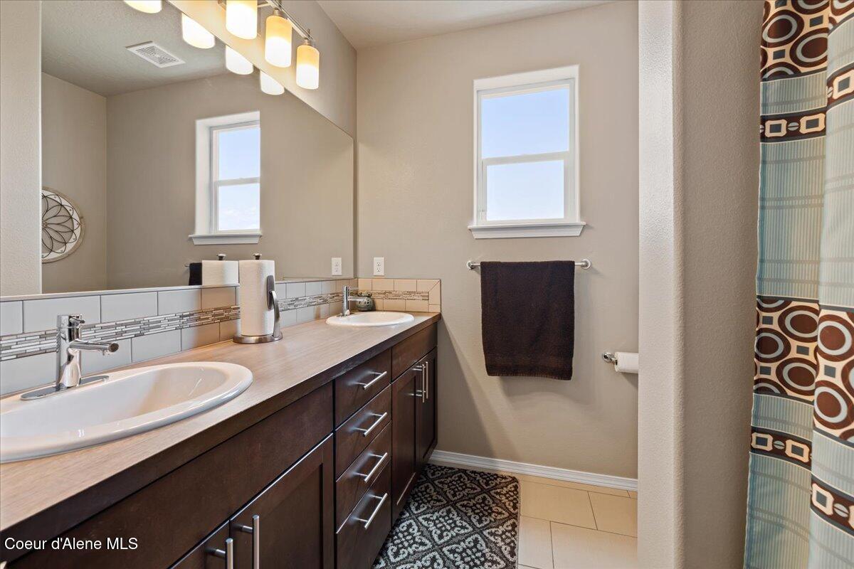 3265 E Galway Cir, Post Falls, Idaho image 25