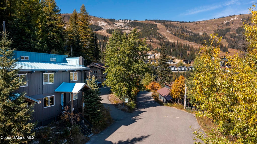 Photo of 226 Mogul Hill Hill # 4, Sandpoint, ID 83864 (MLS # 26-10579)