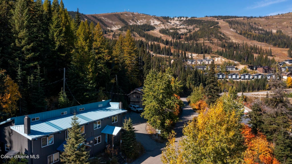 Photo of 226 Mogul Hill Hill # 4, Sandpoint, ID 83864 (MLS # 26-10579)