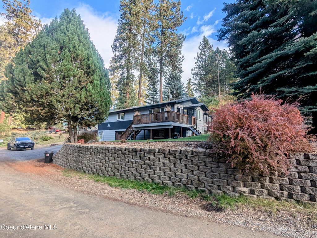 Photo of 190 Ragan Dr Dr, St. Maries, ID 83861 (MLS # 25-10398)