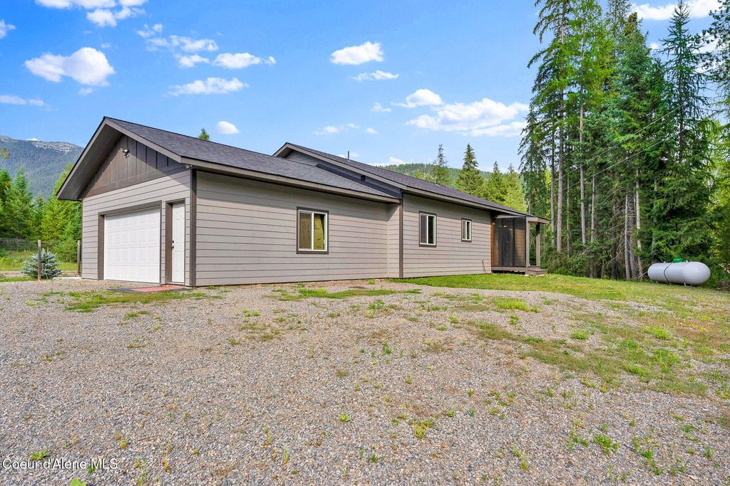 Photo of 648 Curley Creek Rd, Moyie Springs, ID 83845 (MLS # 25-7369)