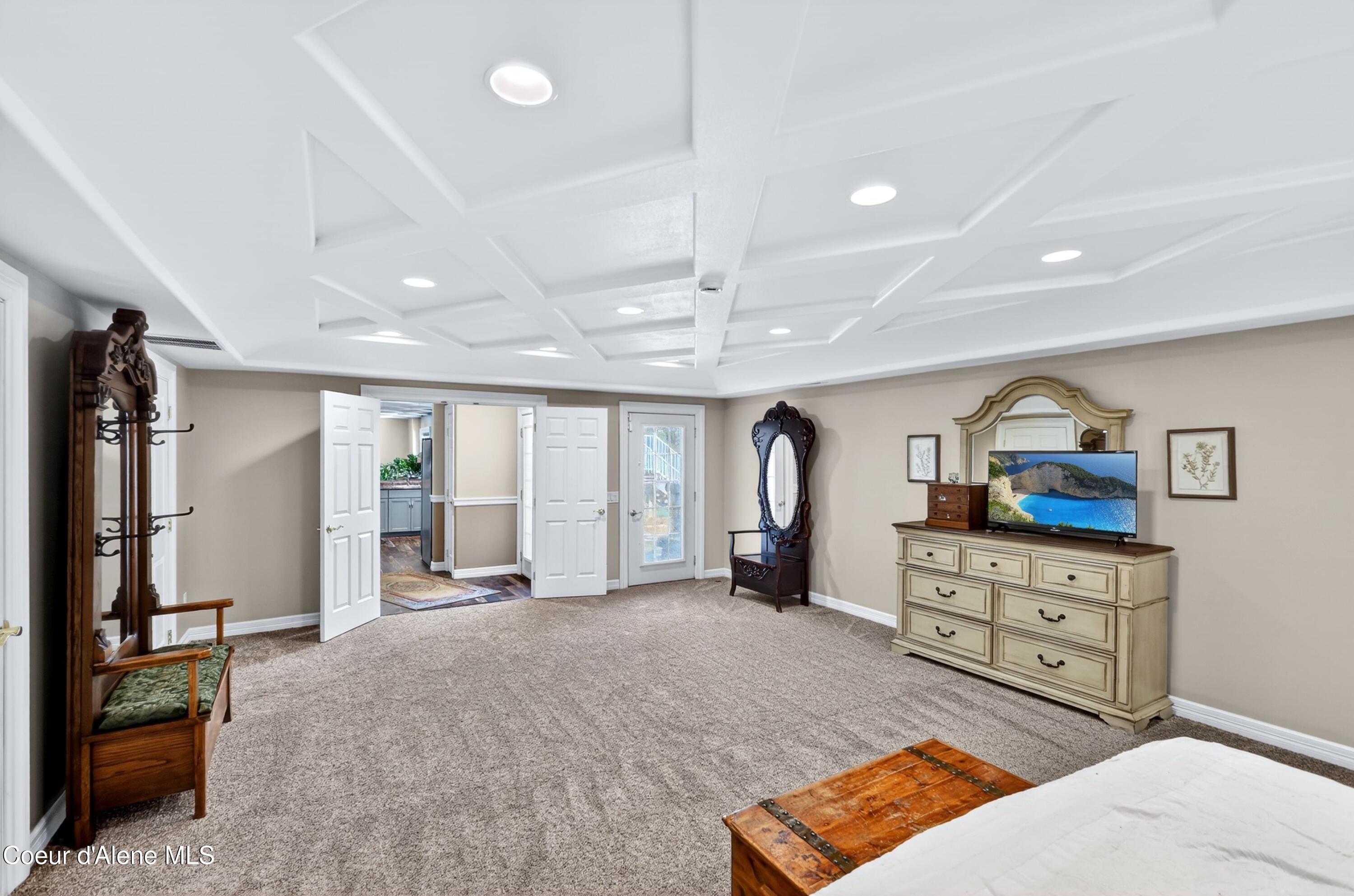 Medical Lake, Washington, 99022, United States, 5 Bedrooms Bedrooms, ,5 BathroomsBathrooms,Residential,Active,2043443