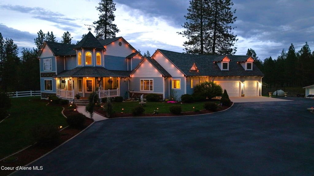 Photo of 404 Daisy LN, Medical Lake, WA 99022 (MLS # 26-4398)