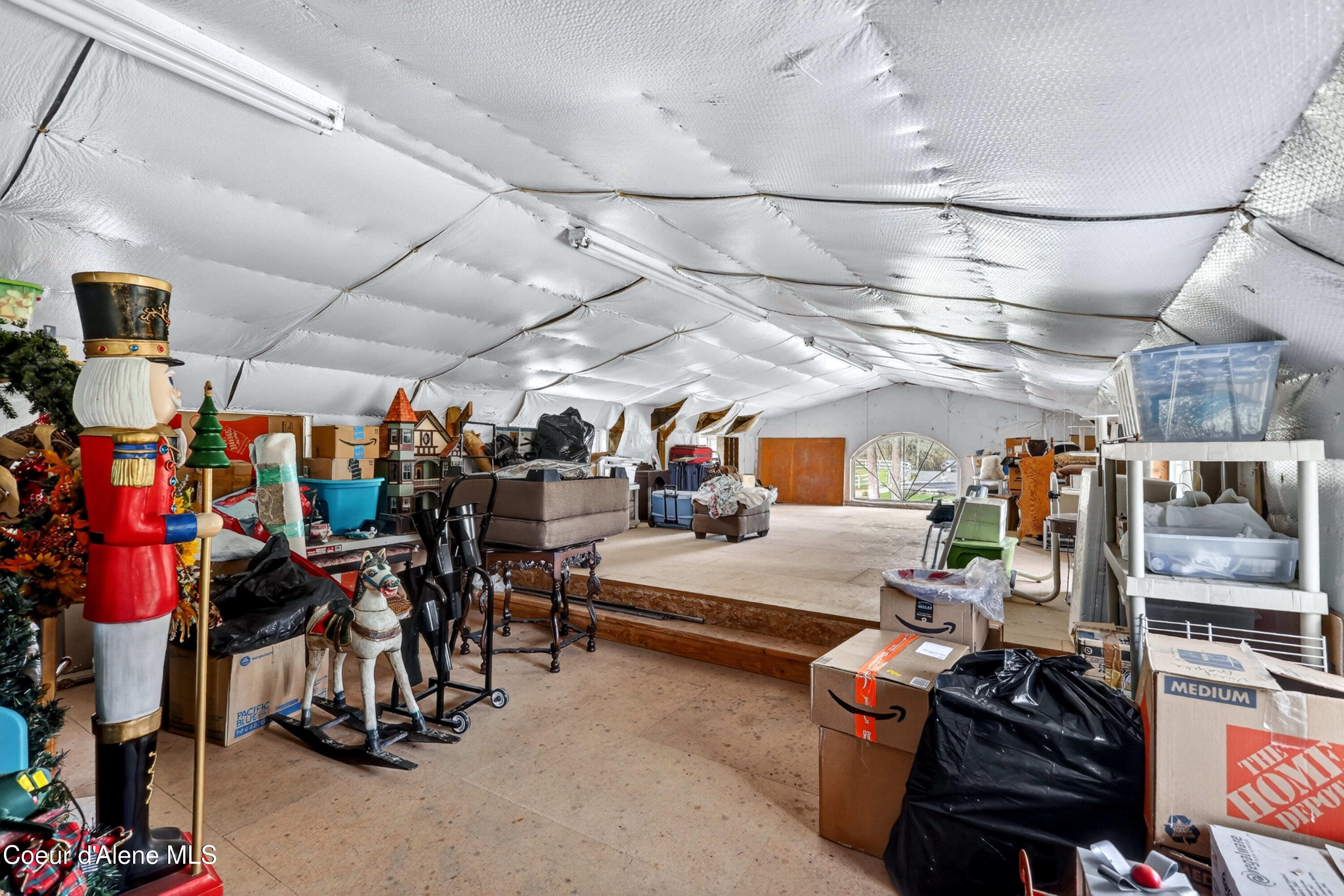 Medical Lake, Washington, 99022, United States, 5 Bedrooms Bedrooms, ,5 BathroomsBathrooms,Residential,Active,2043443