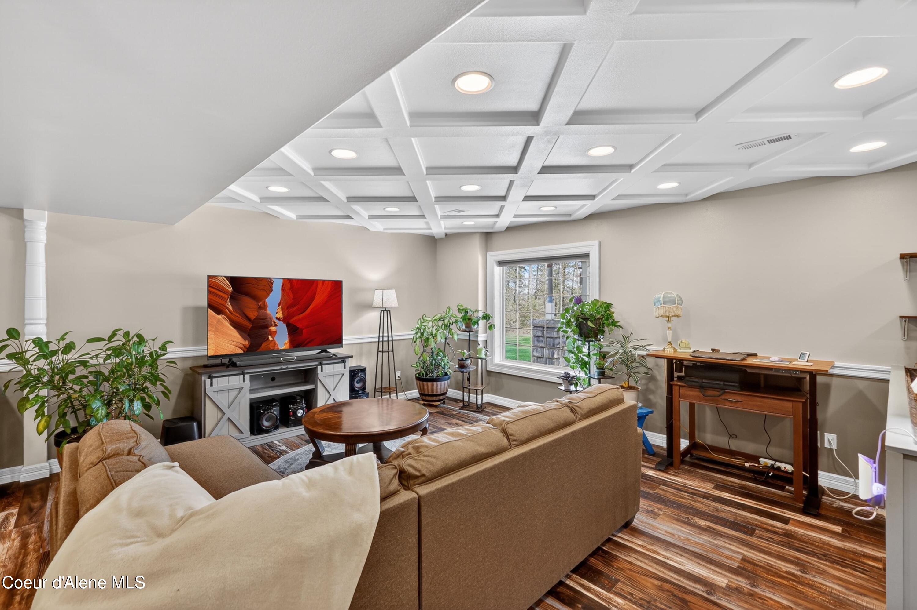 Medical Lake, Washington, 99022, United States, 5 Bedrooms Bedrooms, ,5 BathroomsBathrooms,Residential,Active,2043443