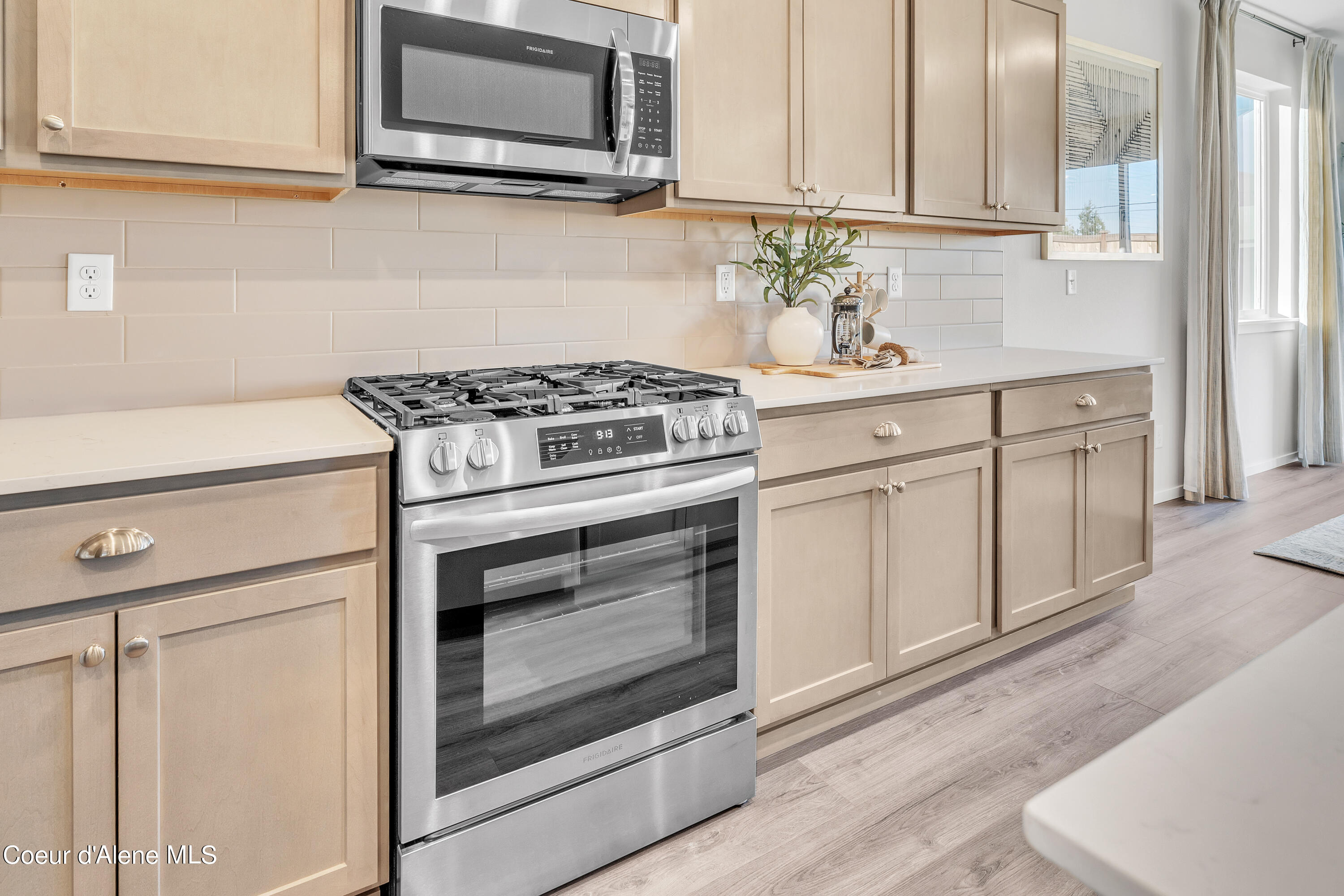 Post Falls, Idaho 83854, United States, 3 Bedrooms Bedrooms, ,2 BathroomsBathrooms,Residential,Pending,55698