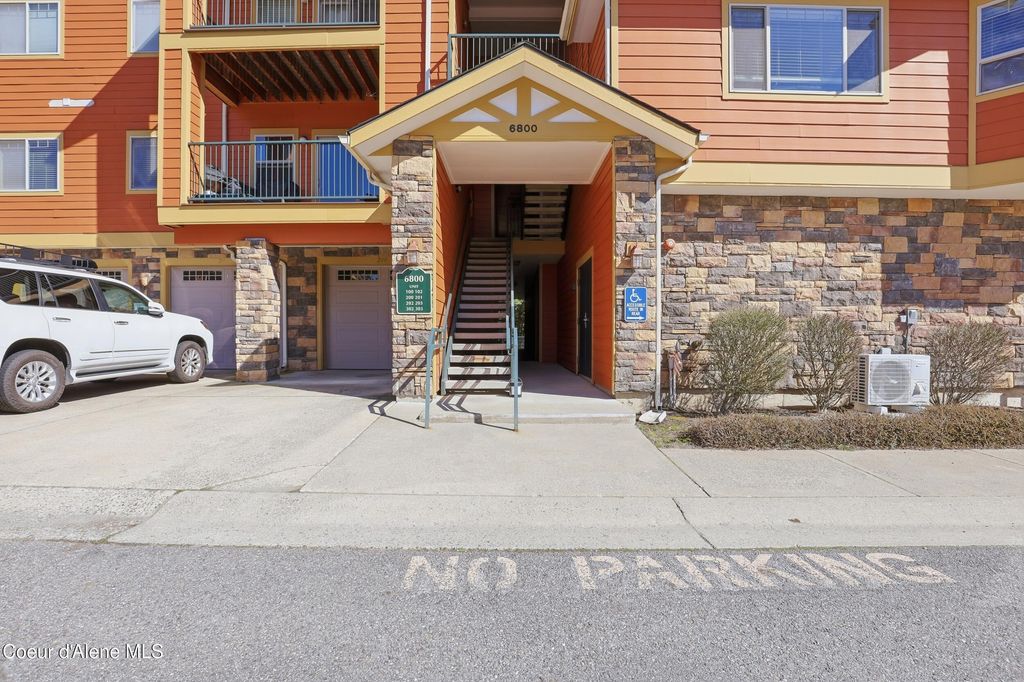 Photo of 6800 Spurwing Loop #202, Coeur dAlene, ID 83815 (MLS # 26-3744)