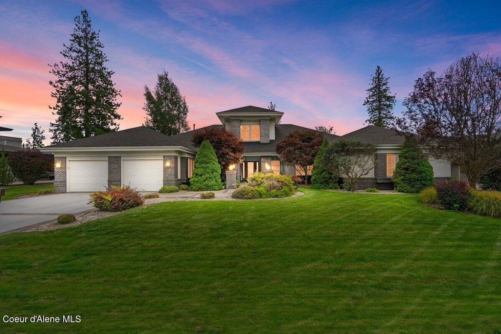 Photo of 4078 BURCHELL Dr, Hayden, ID 83835 (MLS # 25-10399)