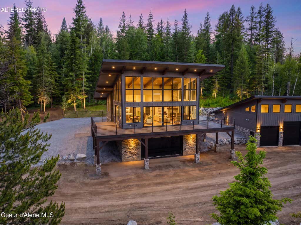 Photo of 2282 North Center Valley Valley, Sandpoint, ID 83864 (MLS # 26-6104)