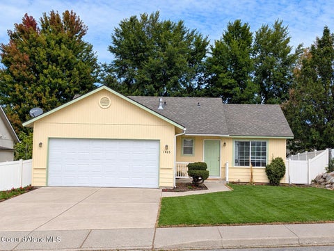 Photo of 1465 STOCKMAN AVE, Post Falls, ID 83854 (MLS # 26-10211)