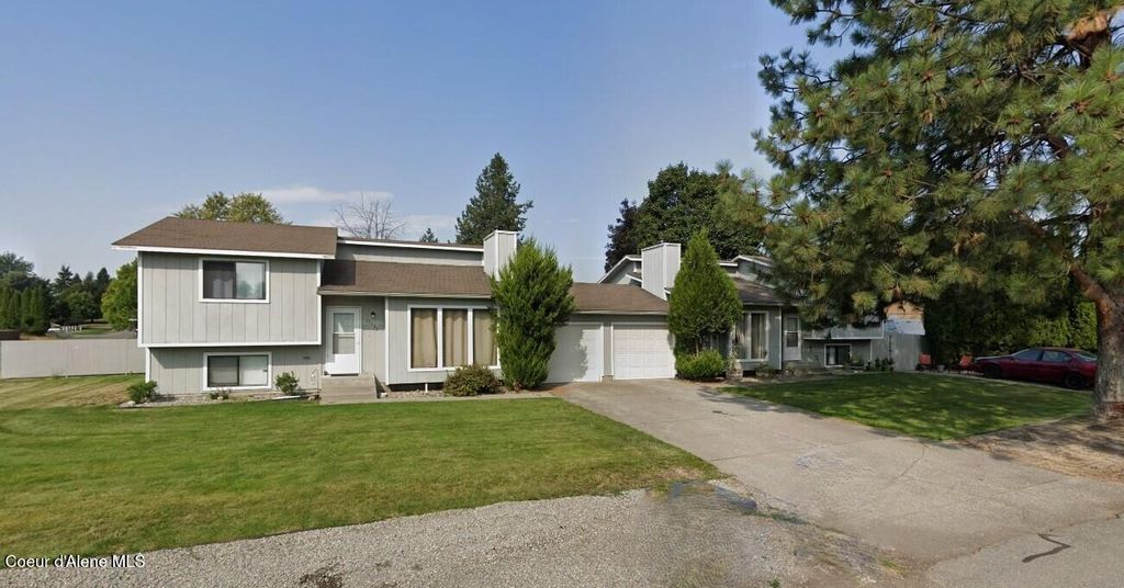 Photo of 10031/33 N Sunview LN, Hayden, ID 83835 (MLS # 24-9861)