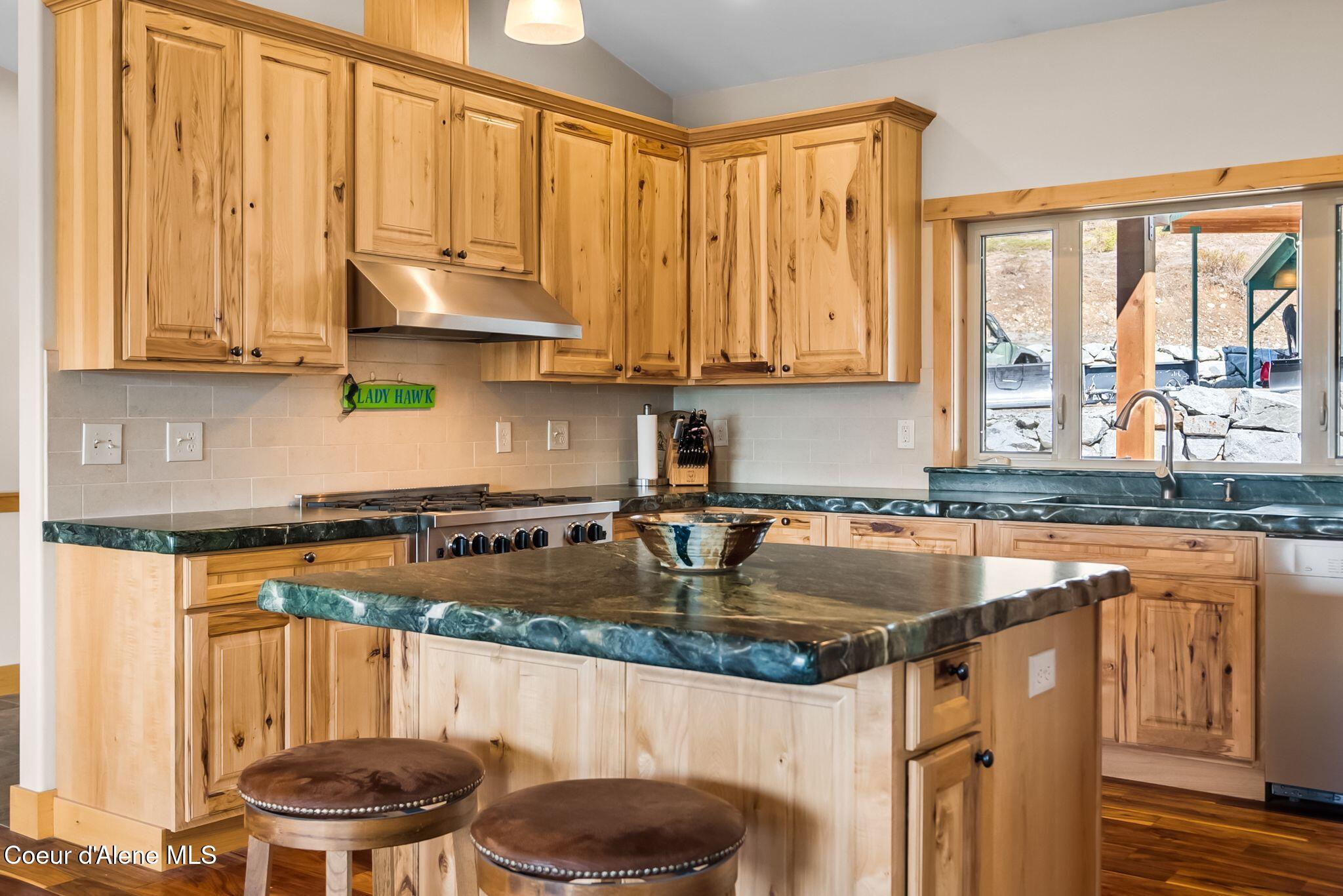 422 Lightning Peak Rd, Sandpoint, Idaho image 8