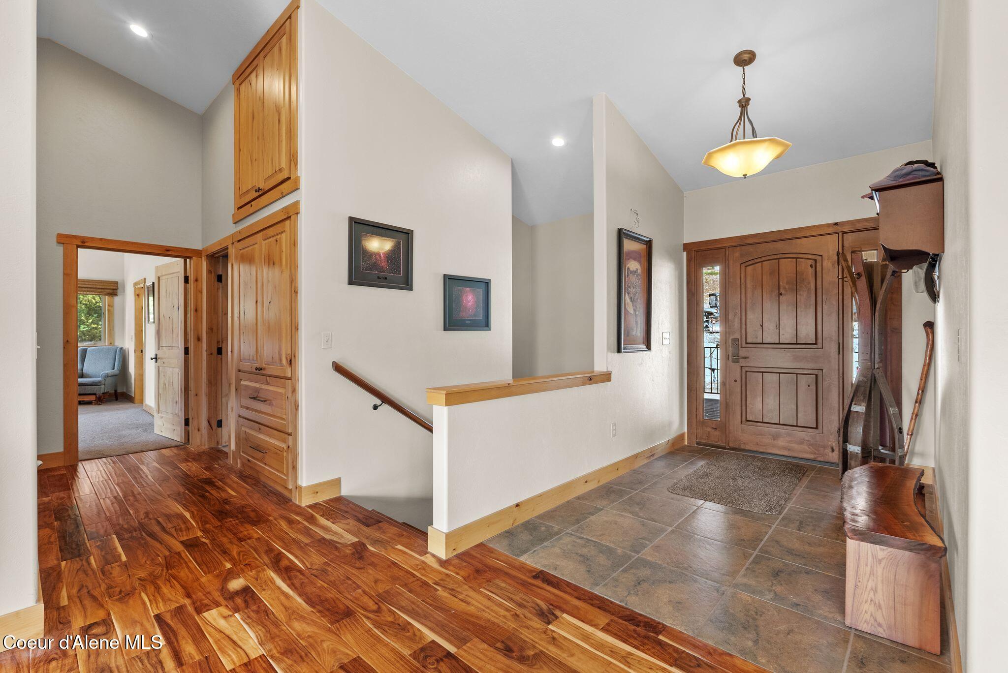 422 Lightning Peak Rd, Sandpoint, Idaho image 5