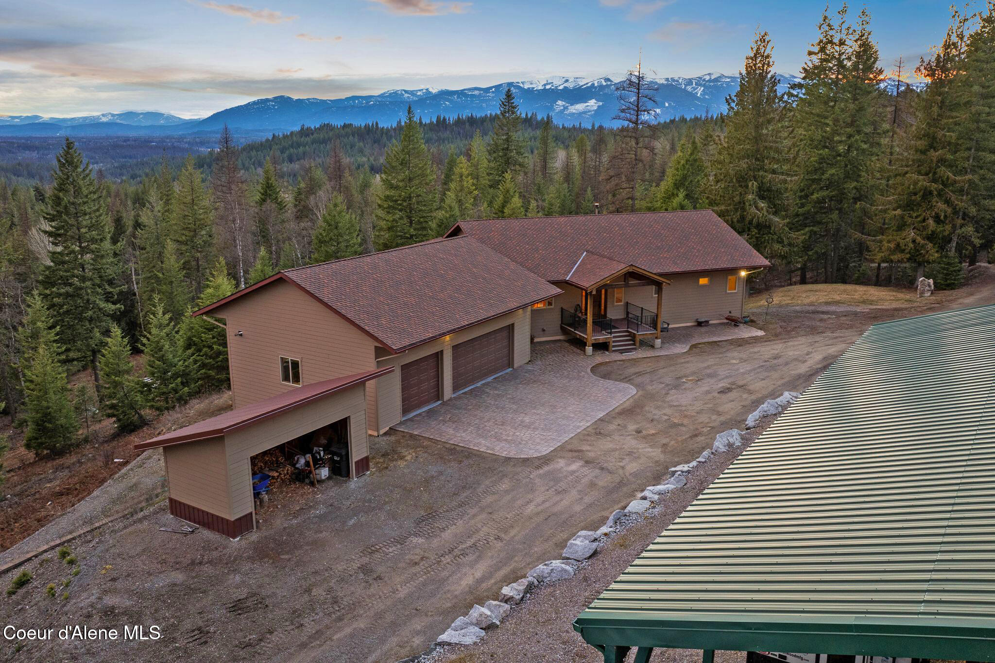 422 Lightning Peak Rd, Sandpoint, Idaho image 3