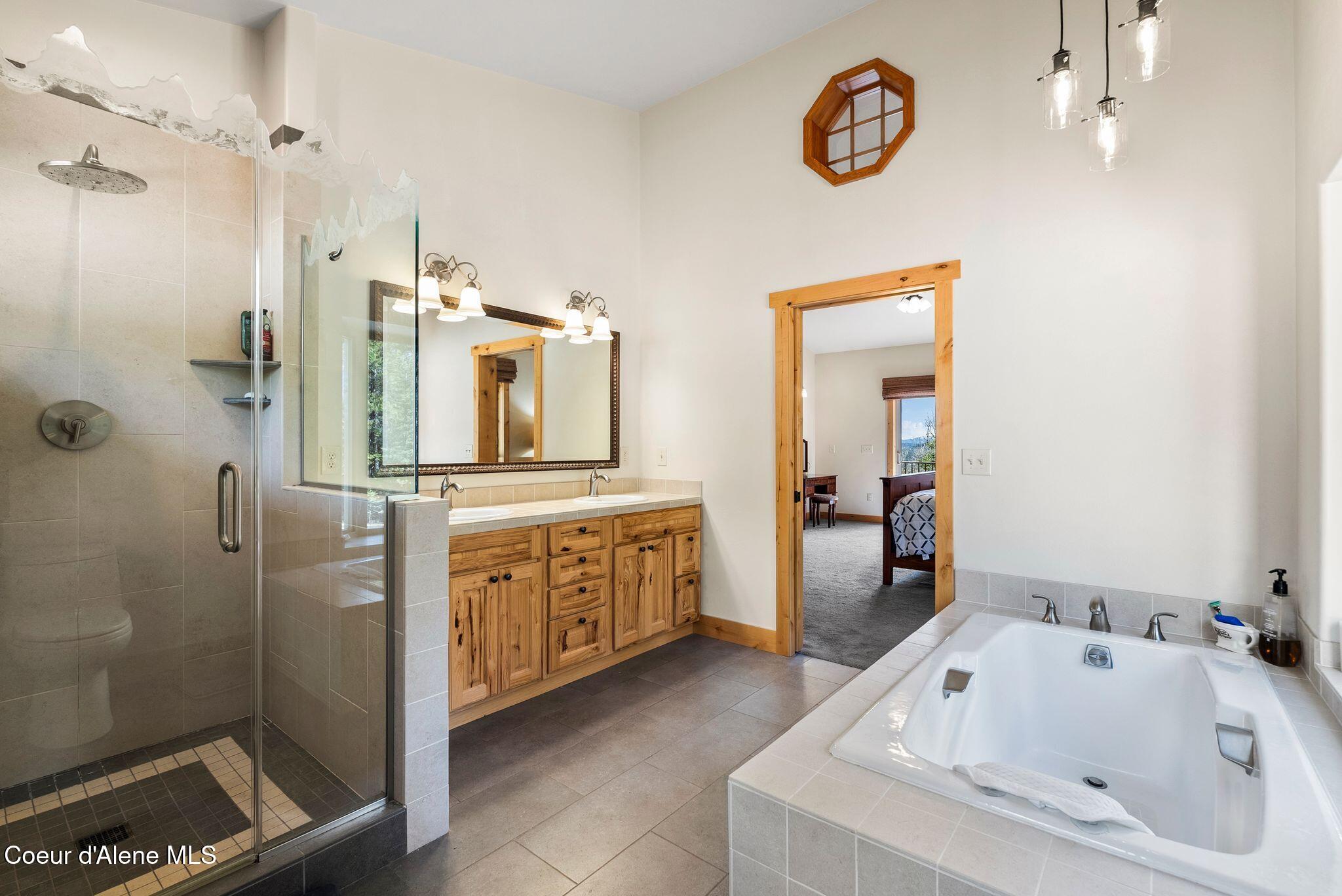 422 Lightning Peak Rd, Sandpoint, Idaho image 38