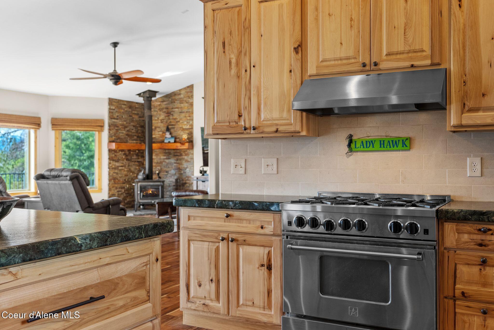 422 Lightning Peak Rd, Sandpoint, Idaho image 12