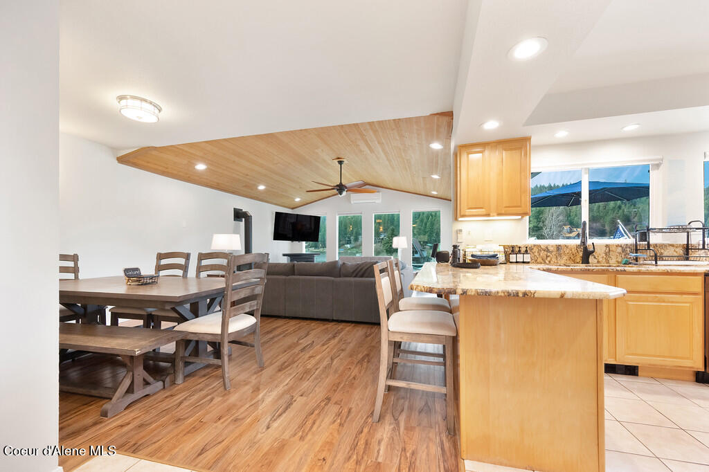 1078 W Peninsula Dr, Coeur d'Alene, Texas image 11