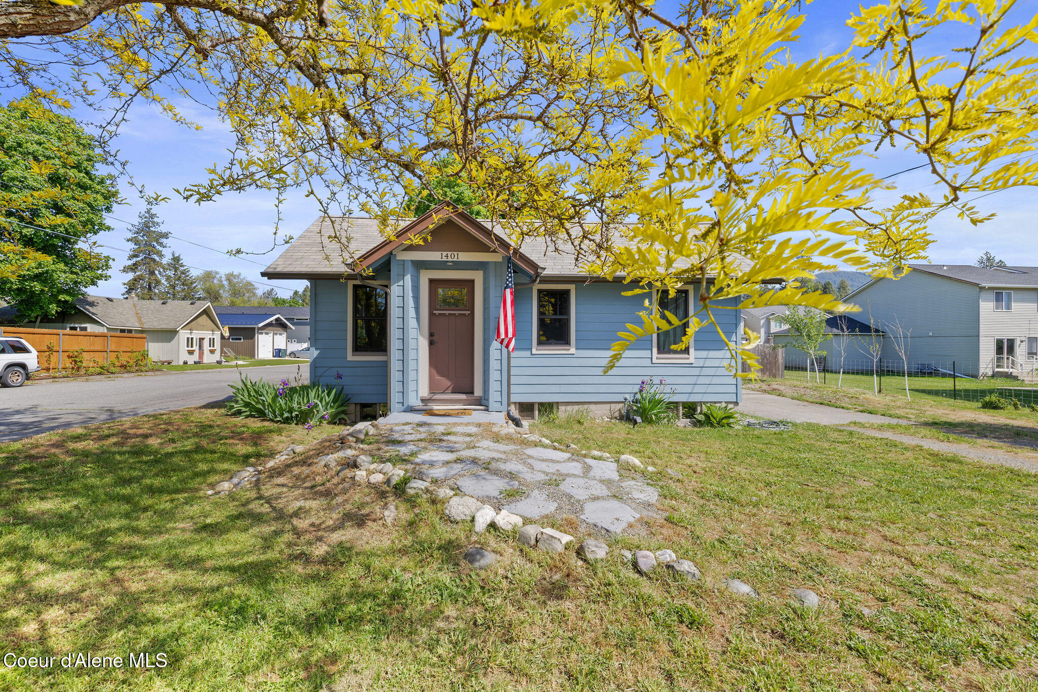 1401 GILBERT