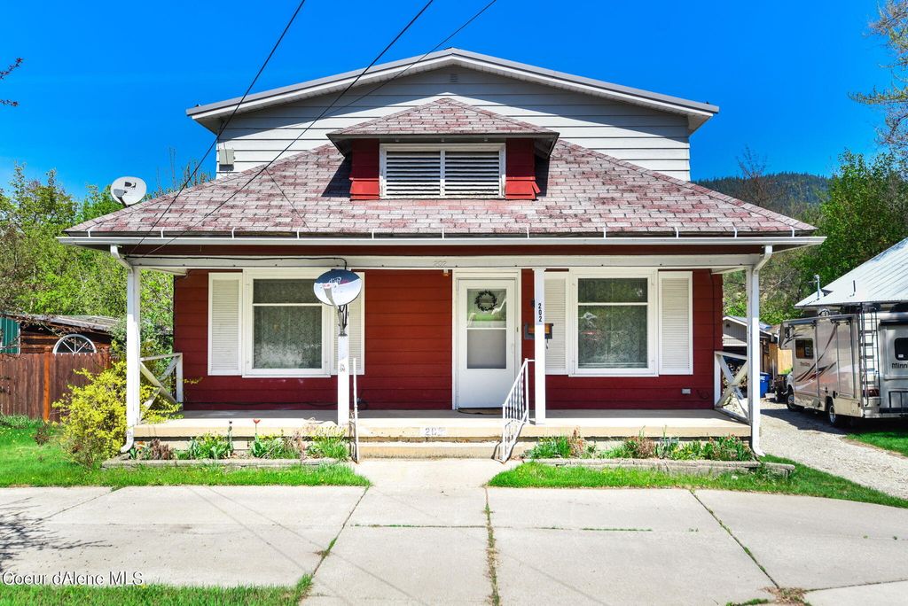 Photo of 202 Market Ave, Kellogg, ID 83837 (MLS # 26-2733)