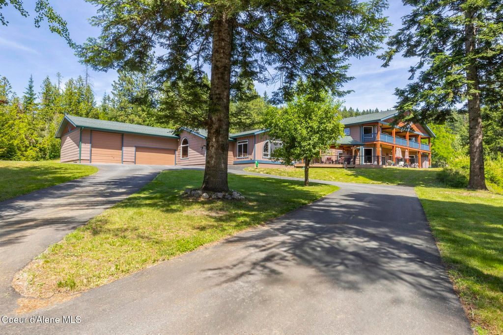Photo of 15964 SONGBIRD Ln, Rathdrum, ID 83858 (MLS # 25-5978)