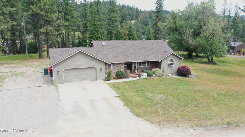 Photo of 6637 Little Joe Rd, Coeur dAlene, ID 83814 (MLS # 26-6549)