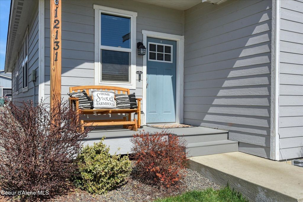 Photo of 12131 Moorfield Ave, Post Falls, ID 83854 (MLS # 26-3208)