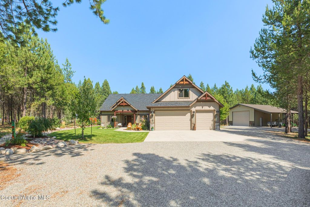 Photo of 23204 Costilla Ln, Rathdrum, ID 83858 (MLS # 25-8480)