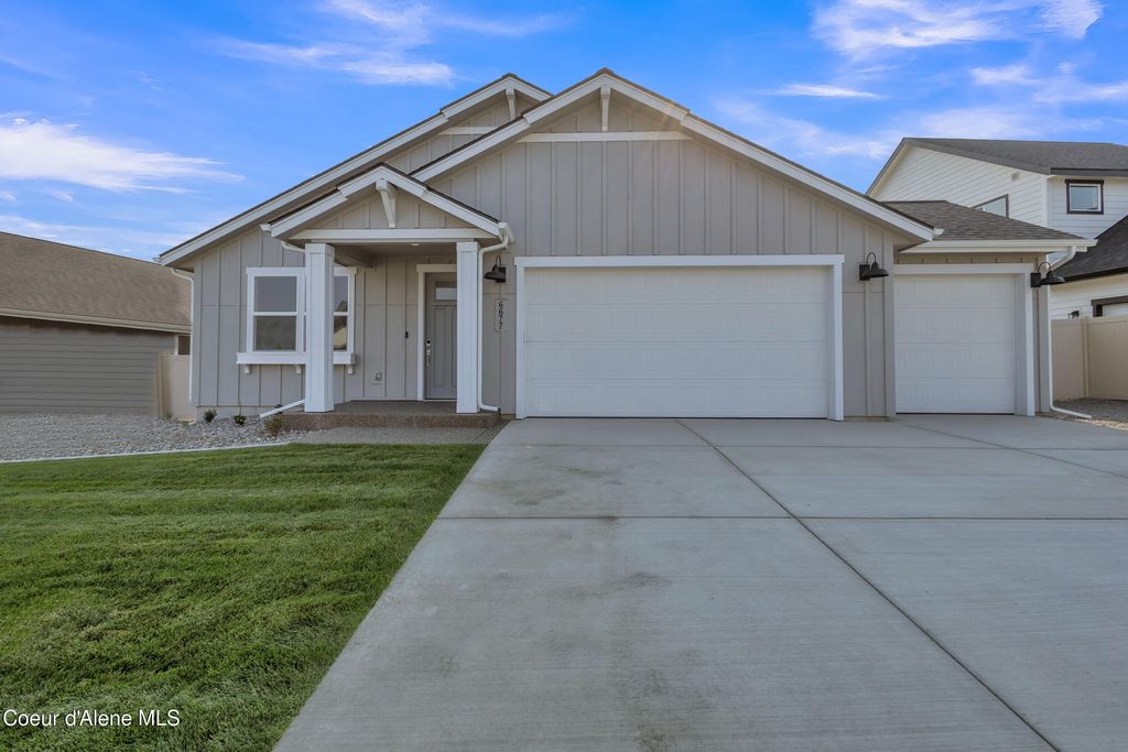 Photo of 6908 Coeur Terre Blvd, Coeur dAlene, ID 83815 (MLS # 26-1182)