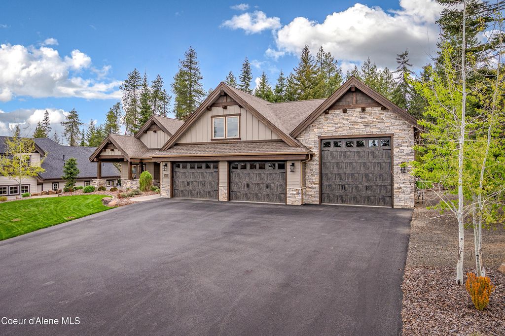 Photo of 3455 Winray Dr, Hayden, ID 83835 (MLS # 26-4610)